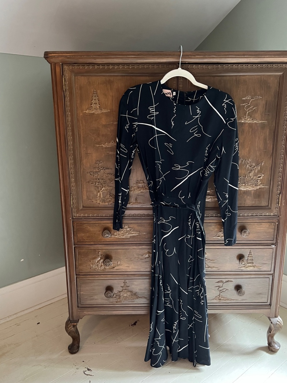 VINTAGE Black Abstract Print Long Sleeve Midi Dress 80’s